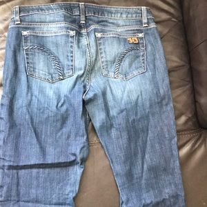 Joe’s women’s jeans size 31 (Fit: Honey)